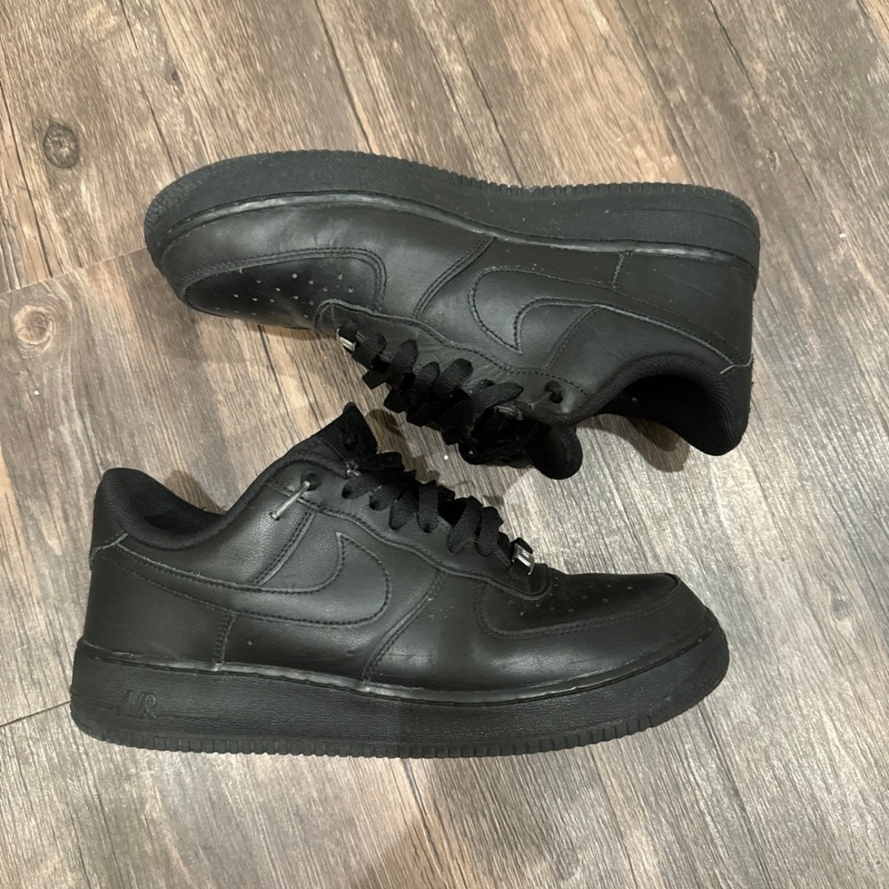 Nike Air Force 1 '07 Triple Black size 10 Mens